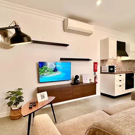 Charming Flat Off The Sea Front Apartment Gzira Exterior photo